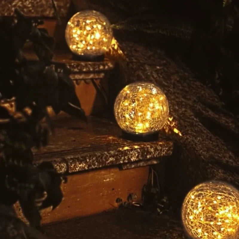 SolarGlobe Garden Light