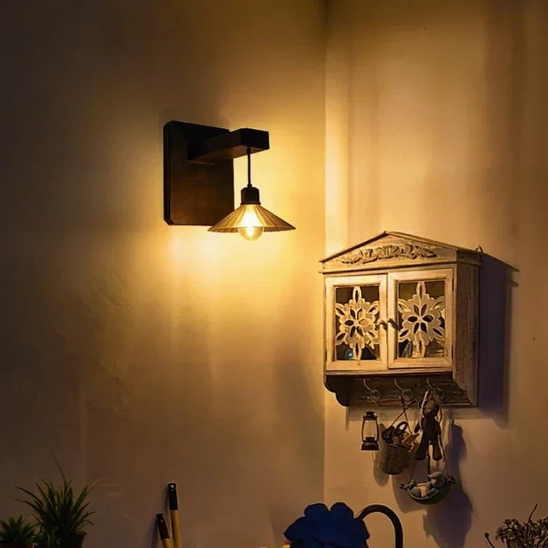 LunaWeave Lantern