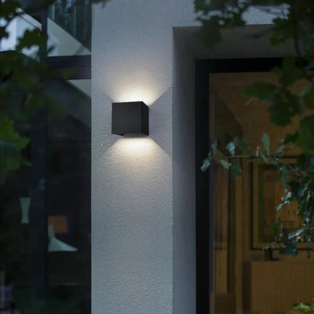 Montavio Home Adjustable Wall Light