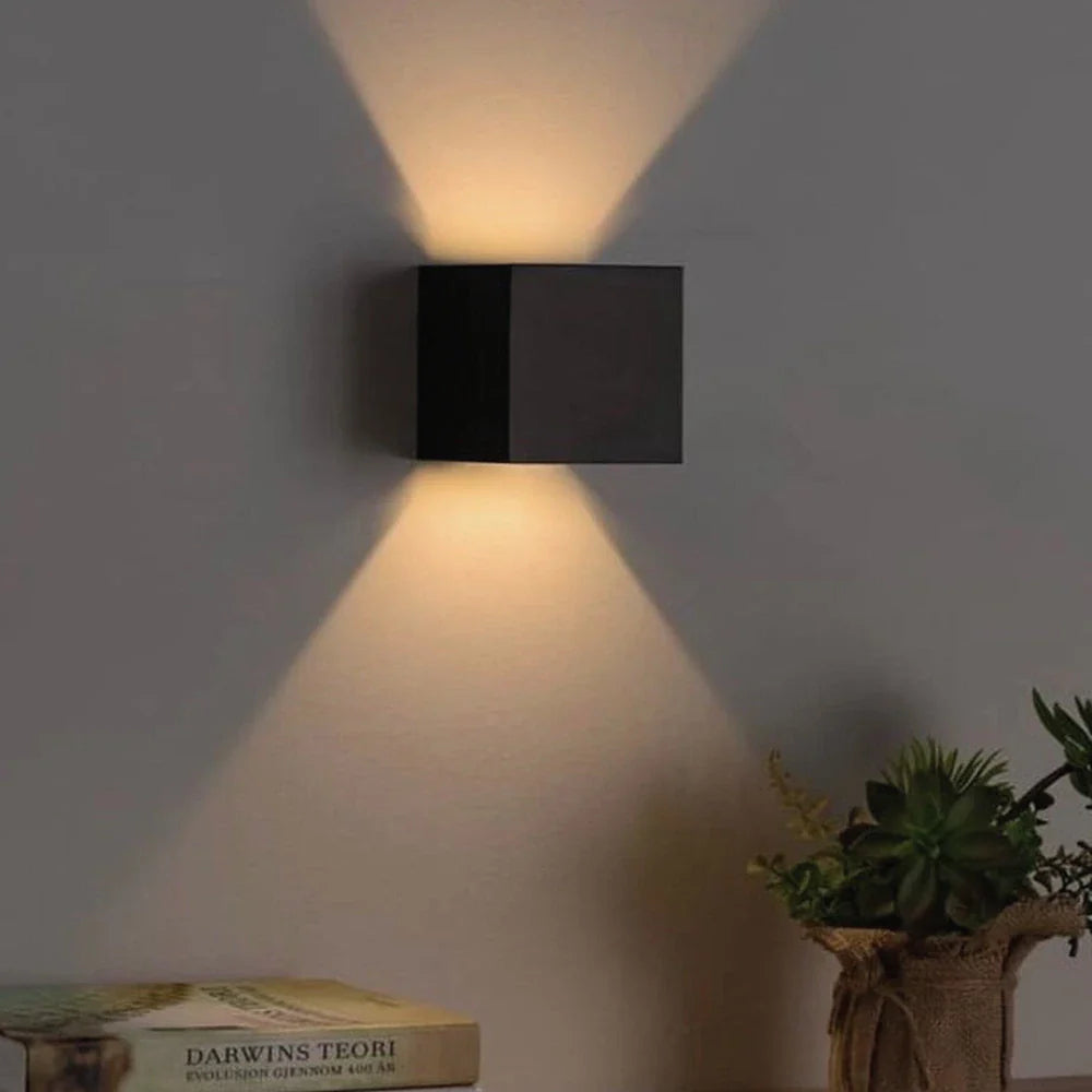 Montavio Home Adjustable Wall Light