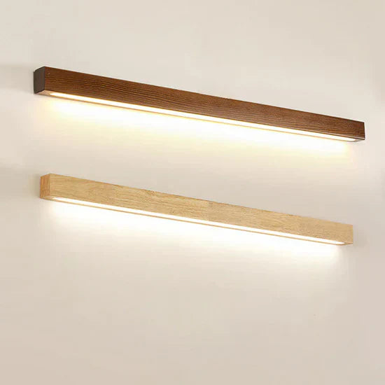 Tullia Stylish wooden wall lamp