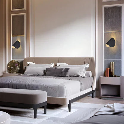 Tovra Rotating LED Wall Lamp