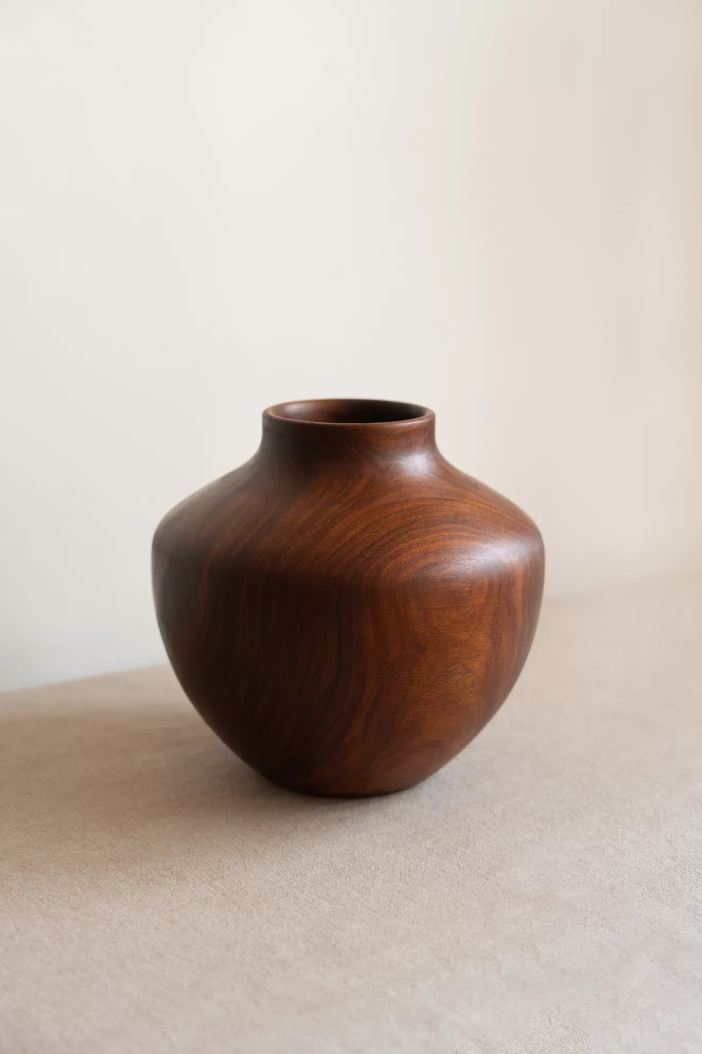 Taro Vase