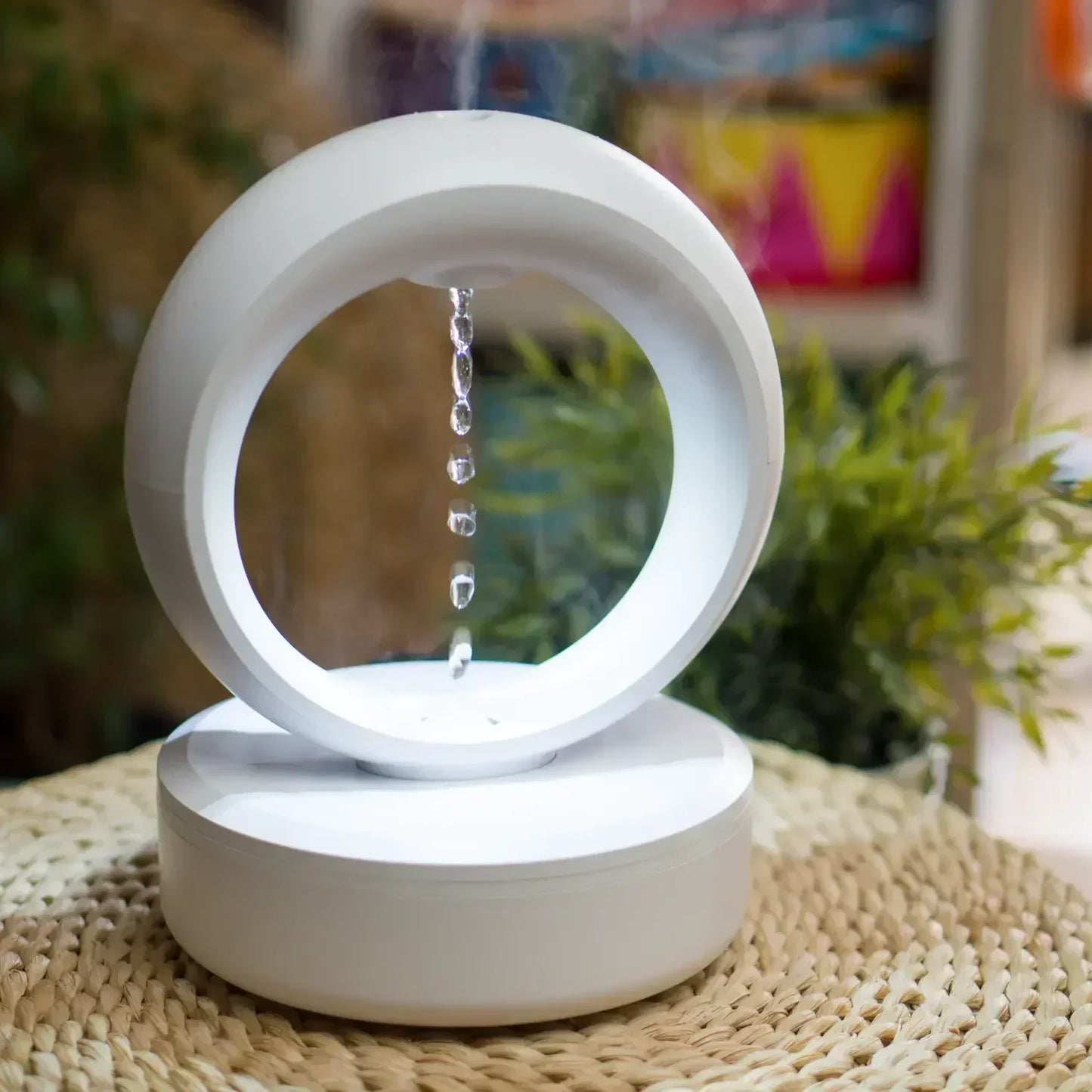 Anti-Gravity Humidifier