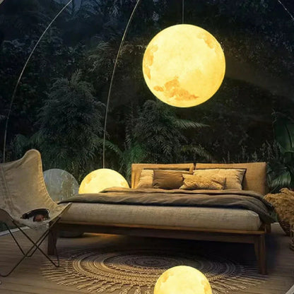 Selene Moon Garden Light - Solar Powered