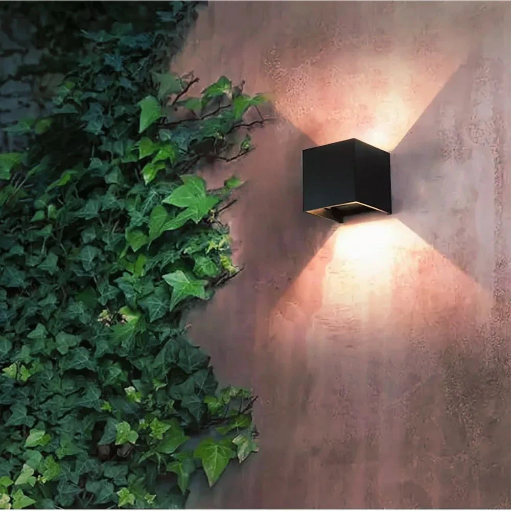 Montavio Home Adjustable Wall Light