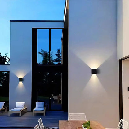 Montavio Home Adjustable Wall Light