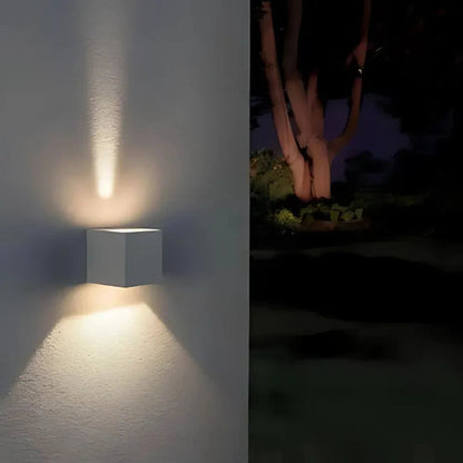Montavio Home Adjustable Wall Light