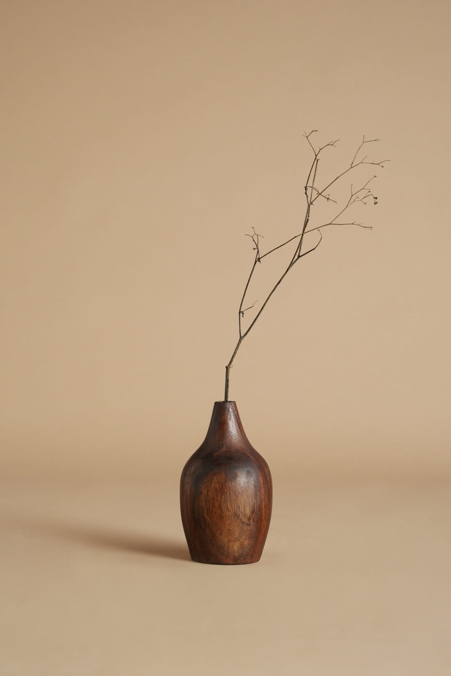 Xinia Vase