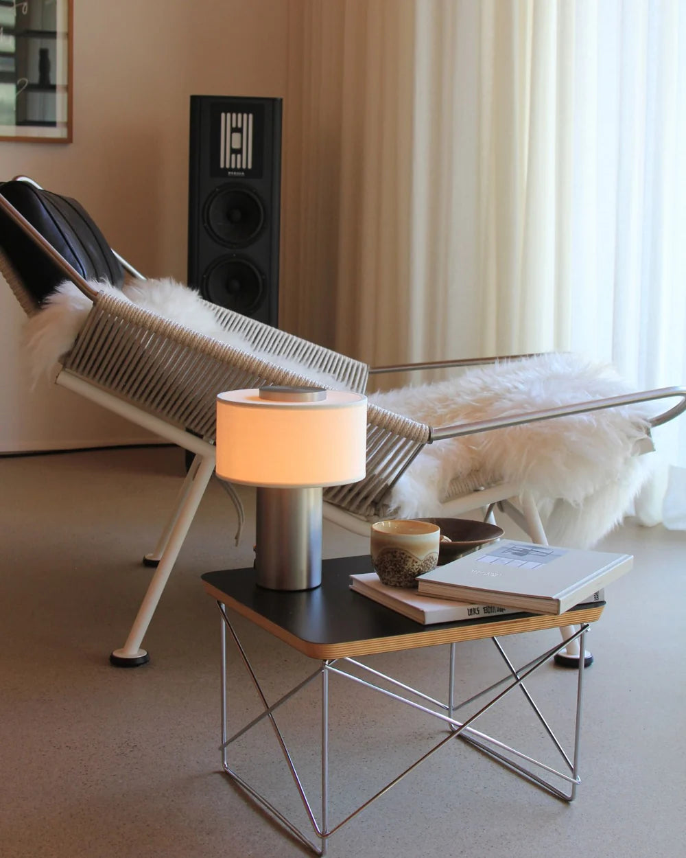 Strata Portable Lamp | Satin Aluminium - 9.5" / 24cm