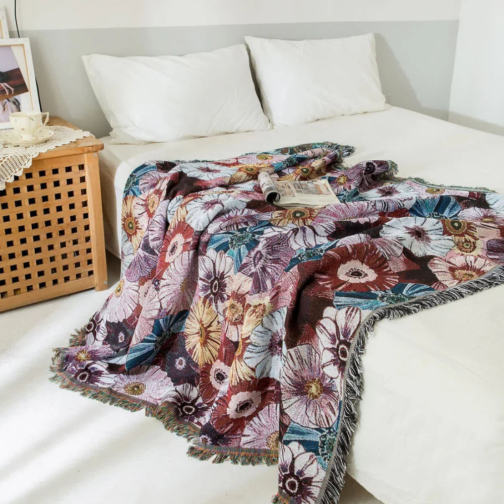 Vintage Flora Woven Tasseled Cotton Blanket