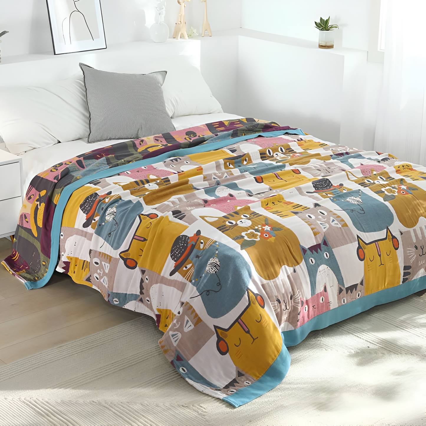 Whimsical Cat-Themed Reversible Cotton Blanket