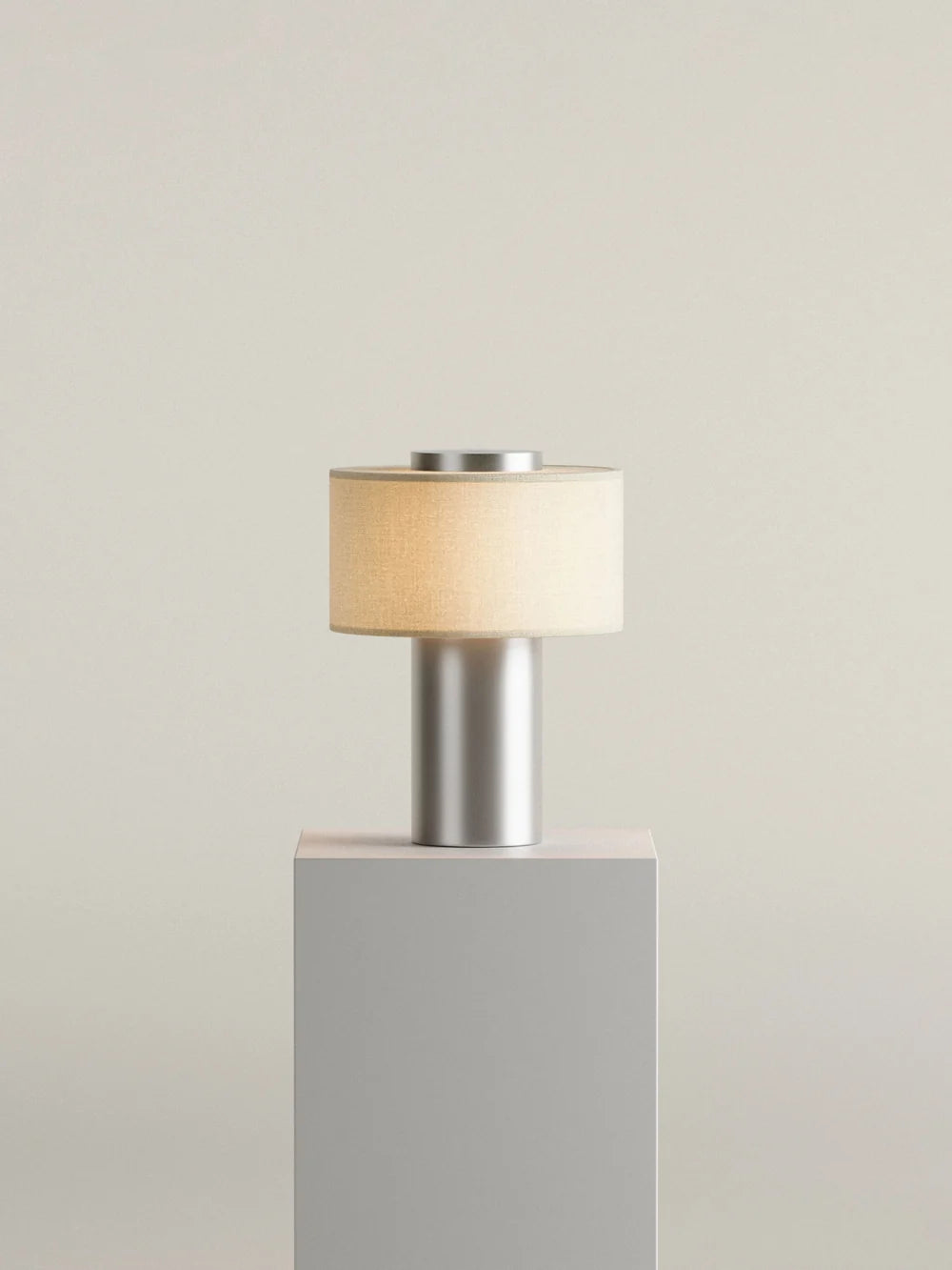 Strata Portable Lamp | Satin Aluminium - 9.5" / 24cm