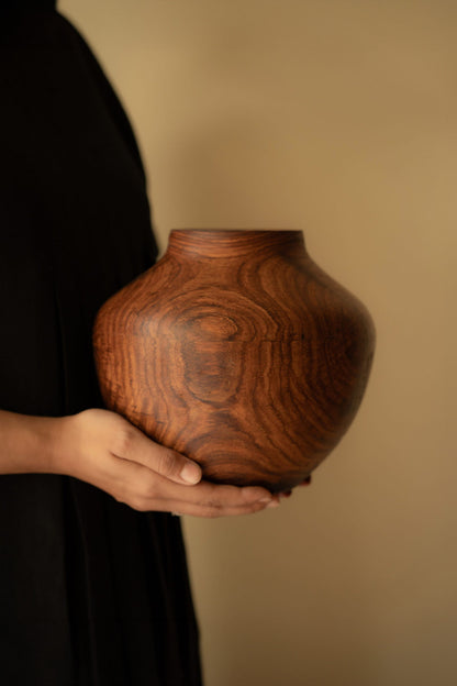 Taro Vase