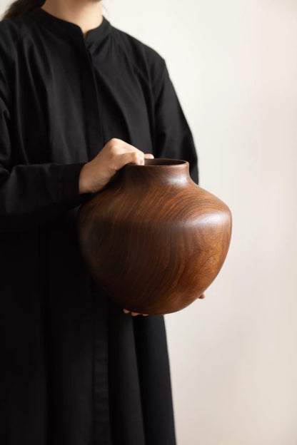 Taro Vase