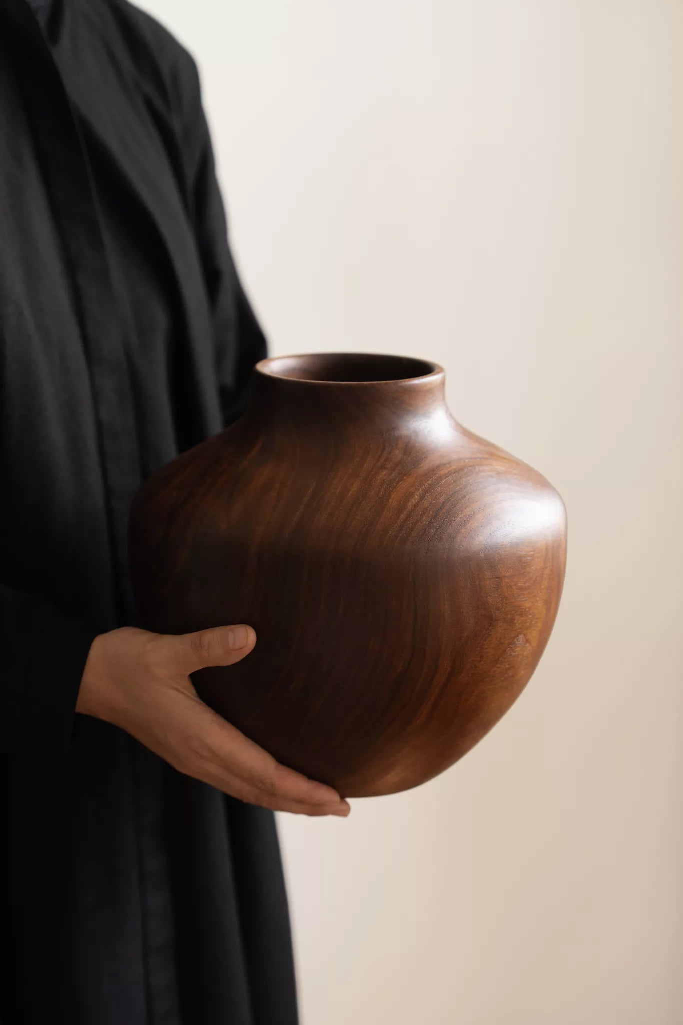 Taro Vase