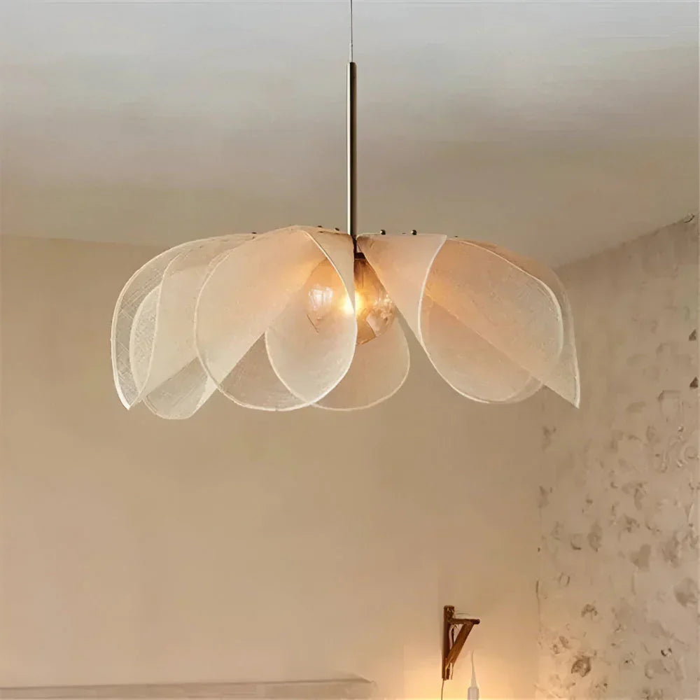 Alethea Bohemian Vintage Flower-Shaped Pendant Lamp