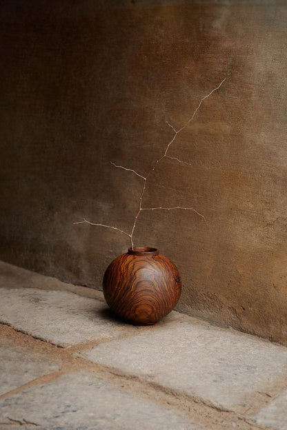 Echoes Vase