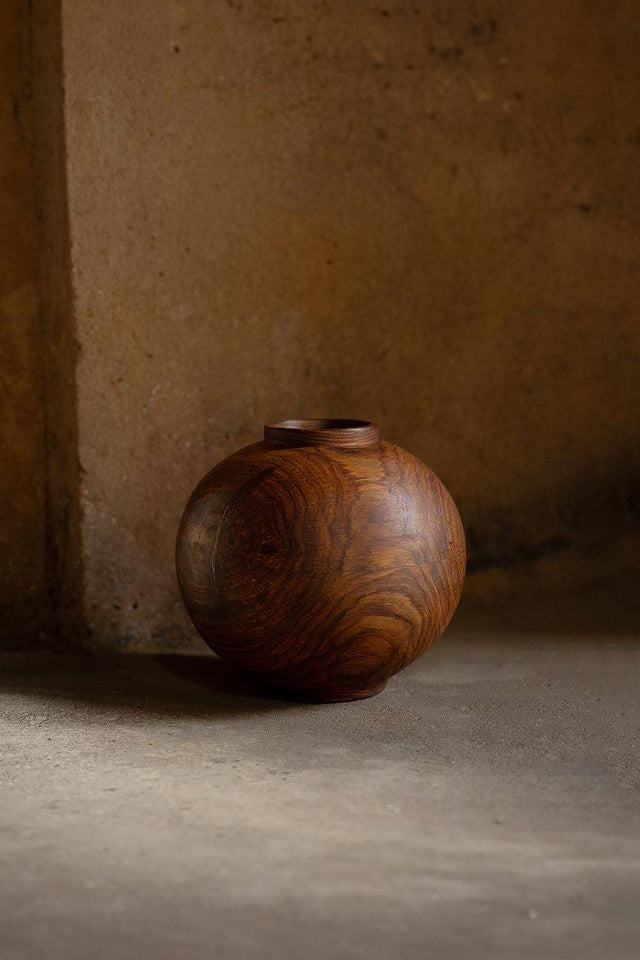 Echoes Vase