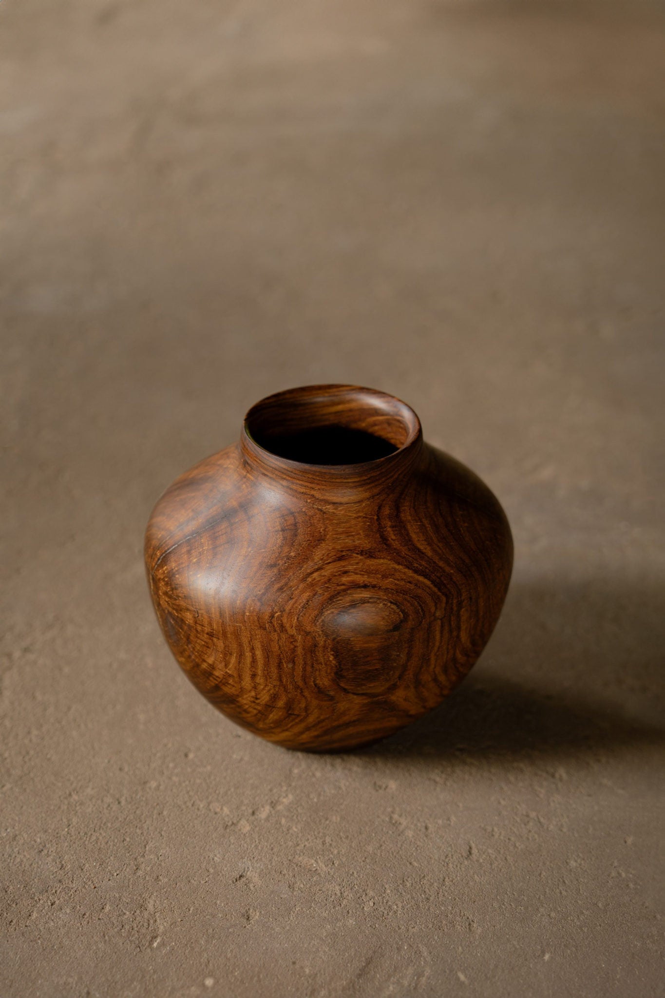 Taro Vase