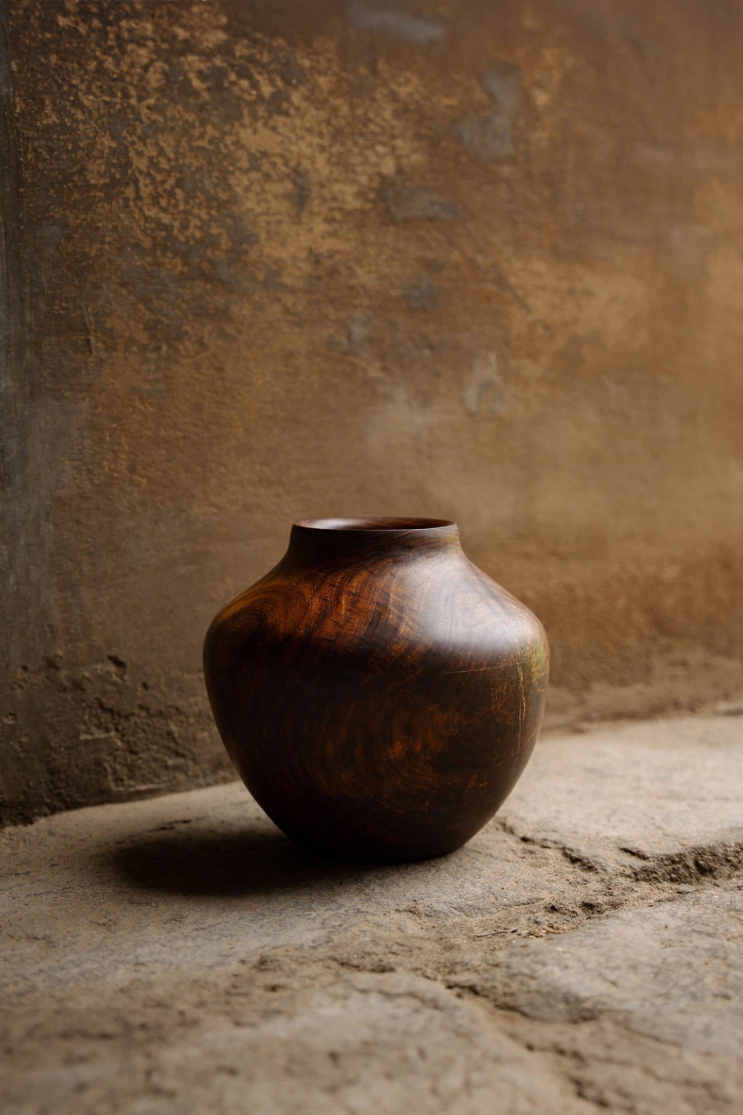 Taro Vase