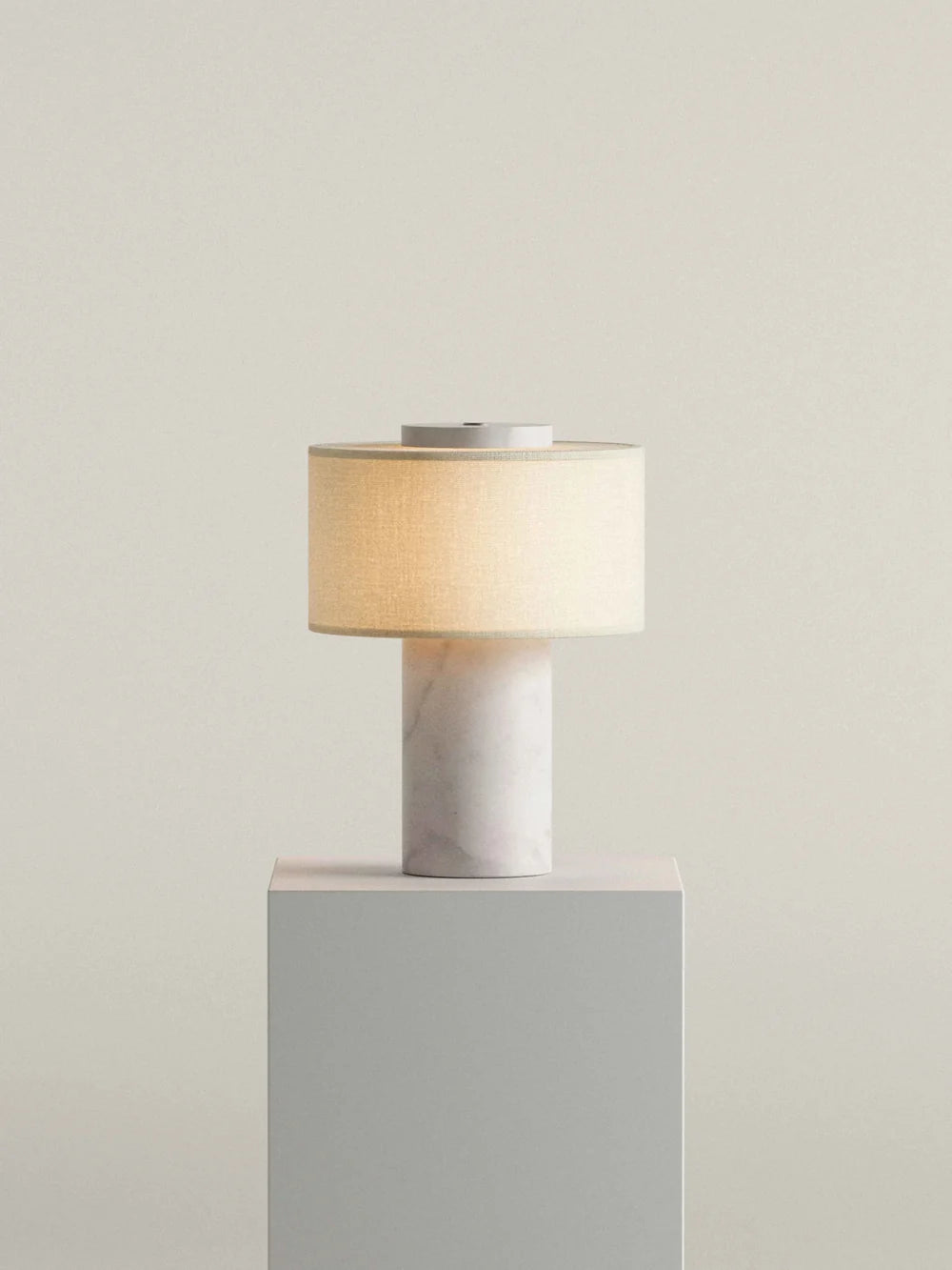 Strata Portable Lamp | White Marble - 9.5" / 24cm