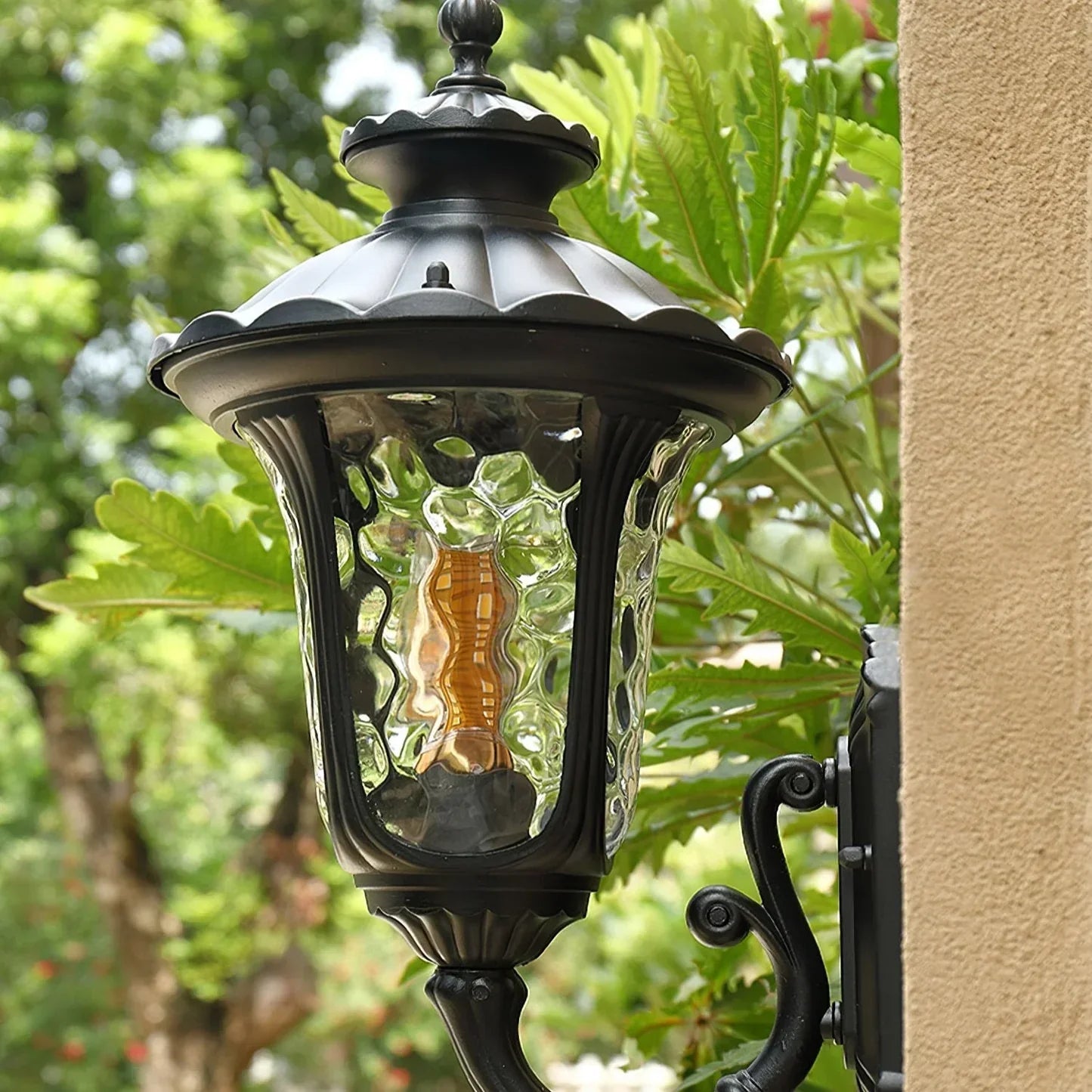 Verenia Retro Glass Outdoor Wall Lamp