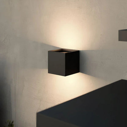Montavio Home Adjustable Wall Light